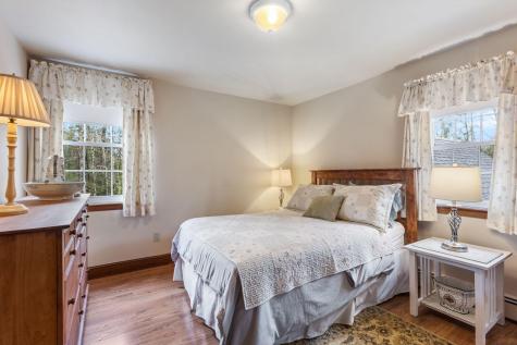 16 Richard Road Gorham ME 04038