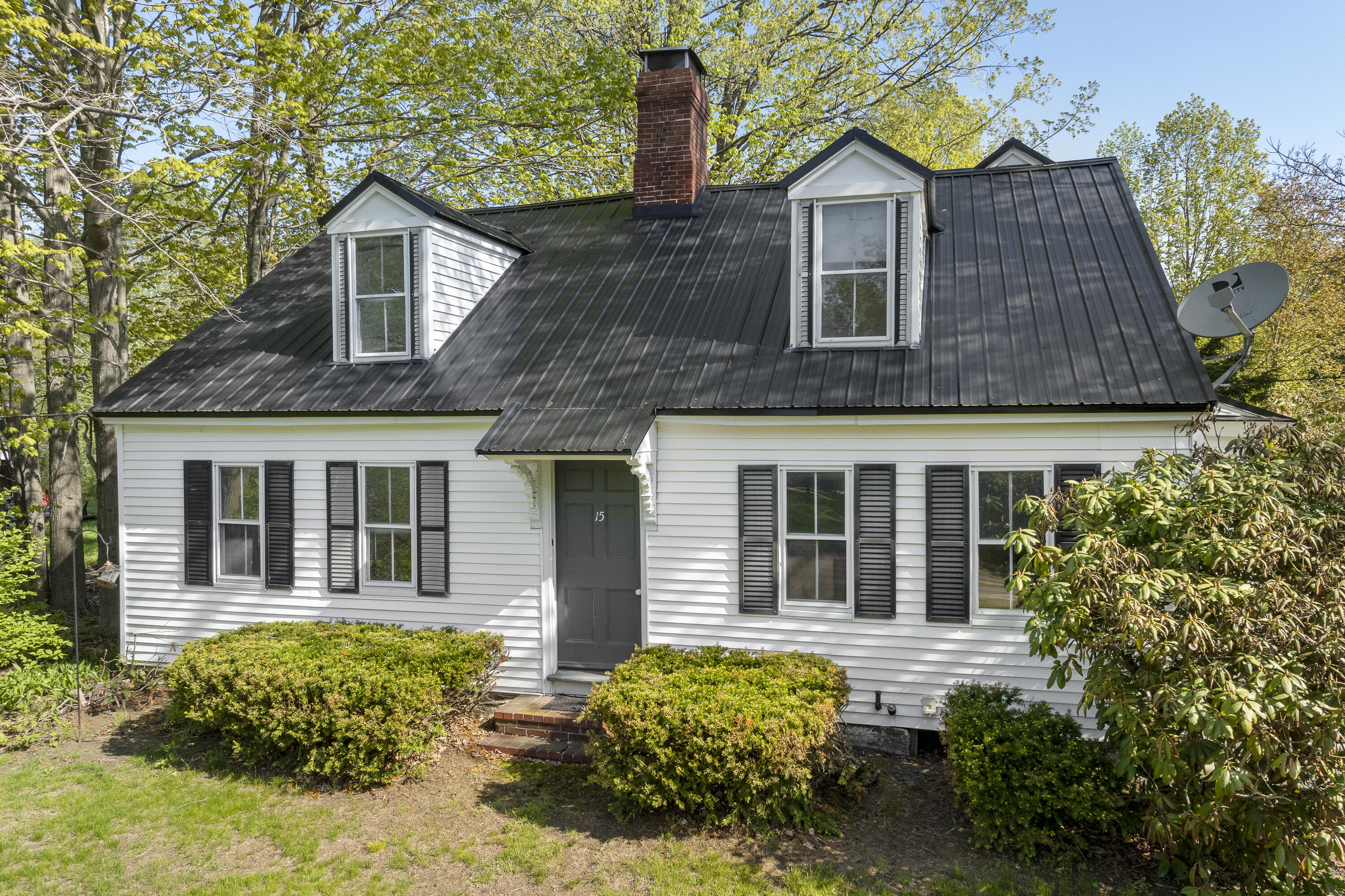 15 Winter Street Topsham ME 04086
