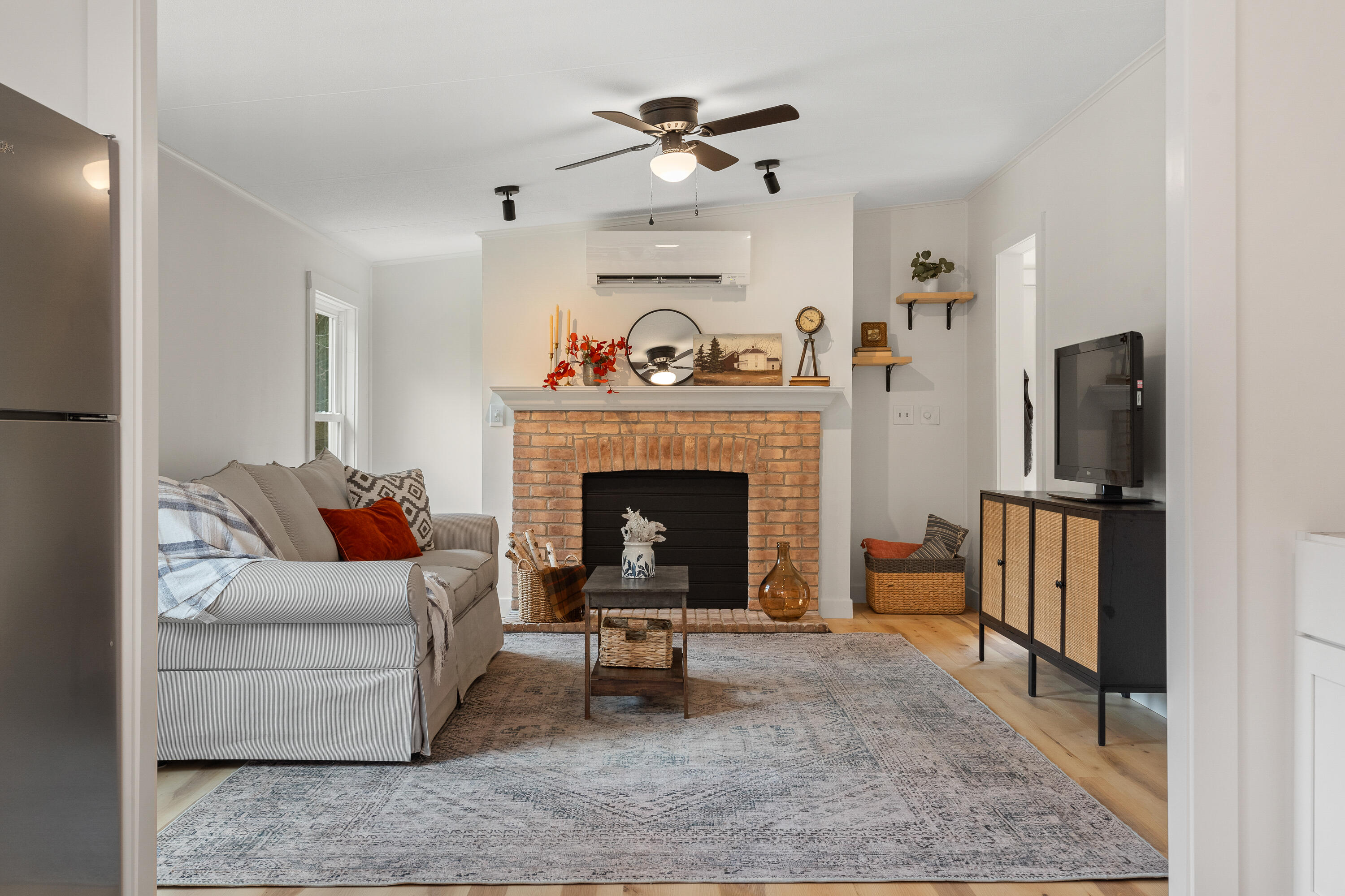 158 Lord Road Buxton ME 04093