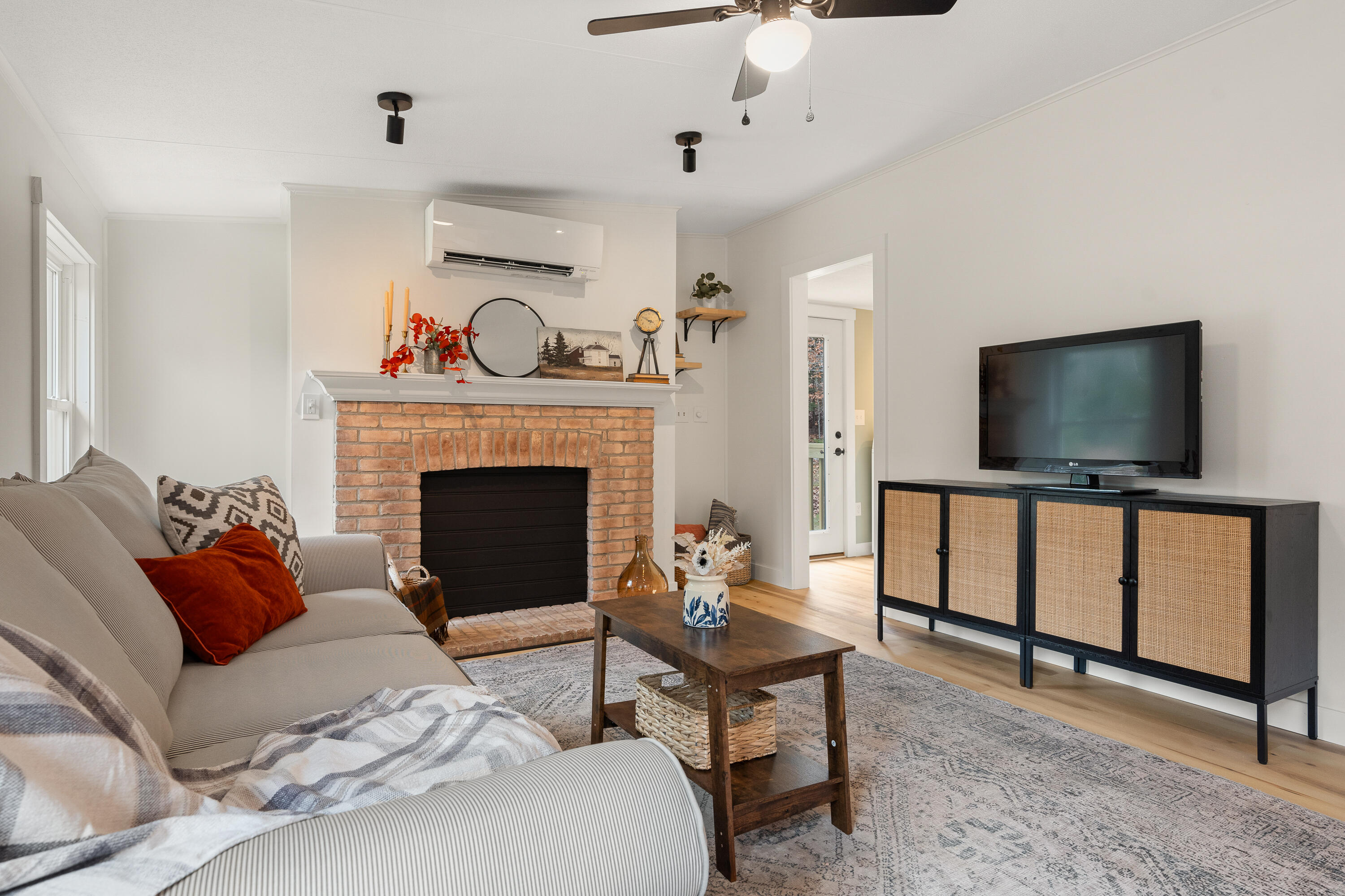 158 Lord Road Buxton ME 04093