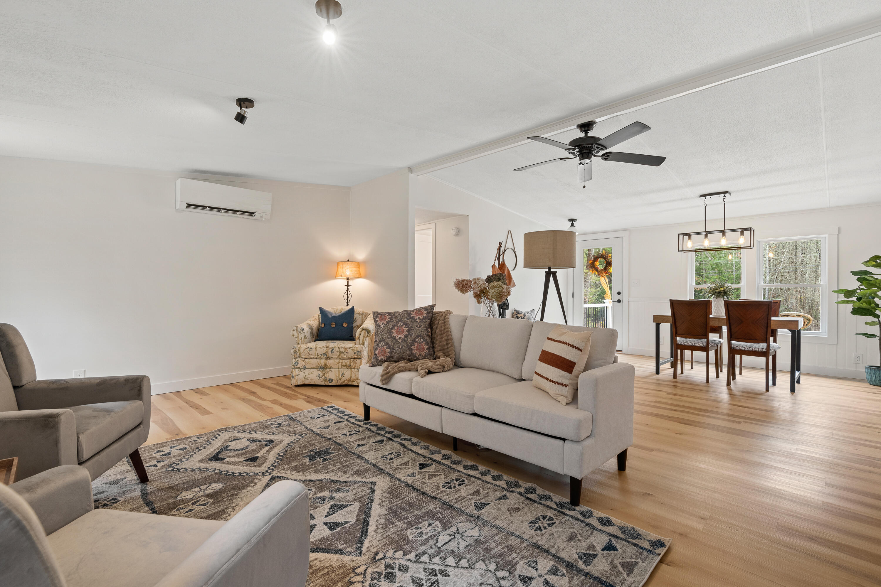 158 Lord Road Buxton ME 04093