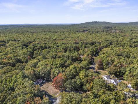 3 County Road York ME 03902