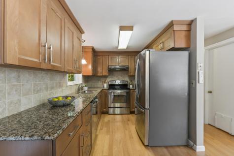 3 County Road York ME 03902