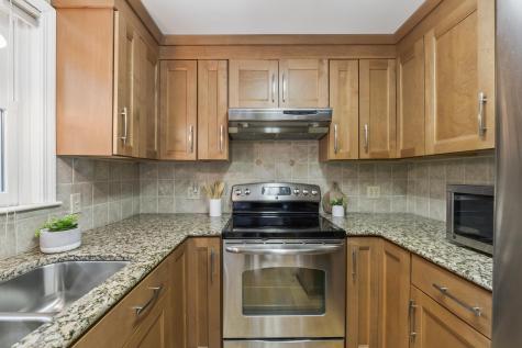 3 County Road York ME 03902