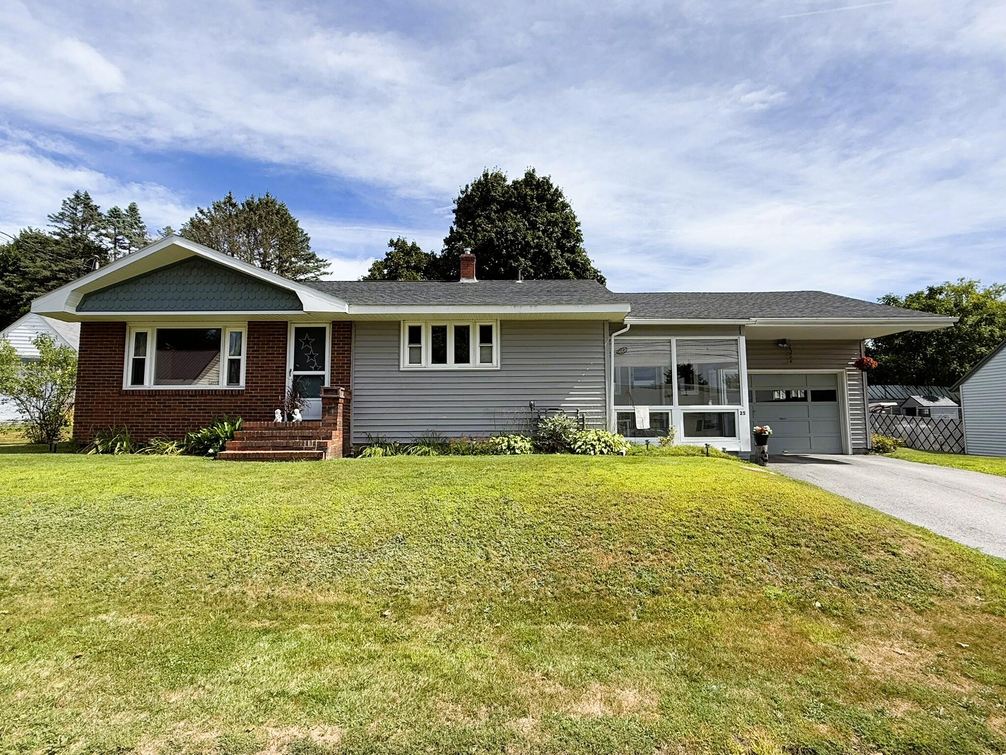 25 Albert Street Lewiston ME 04240