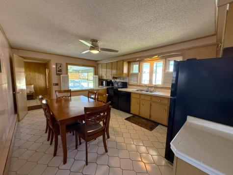 25 Albert Street Lewiston ME 04240