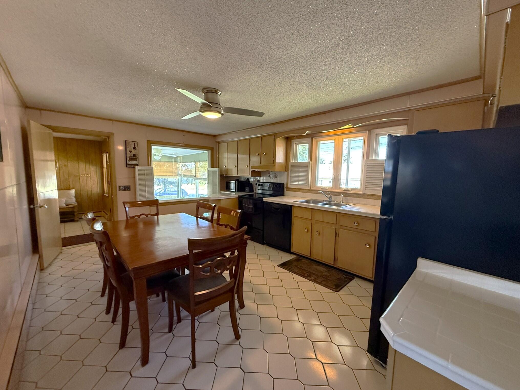 25 Albert Street Lewiston ME 04240