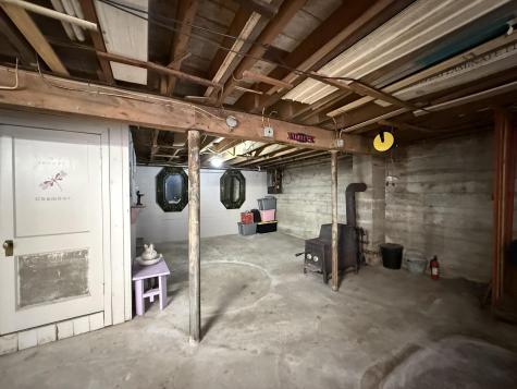25 Albert Street Lewiston ME 04240