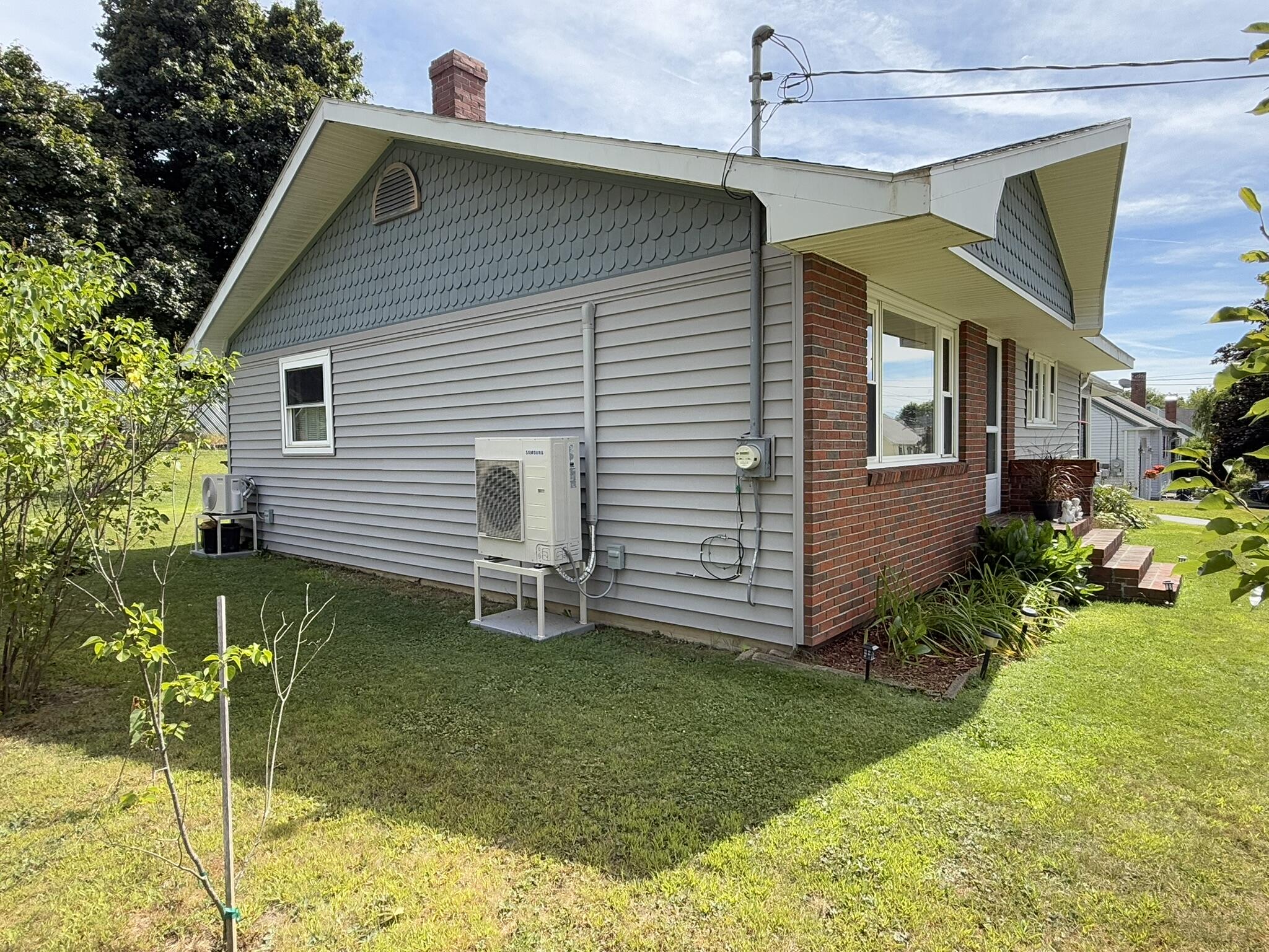 25 Albert Street Lewiston ME 04240