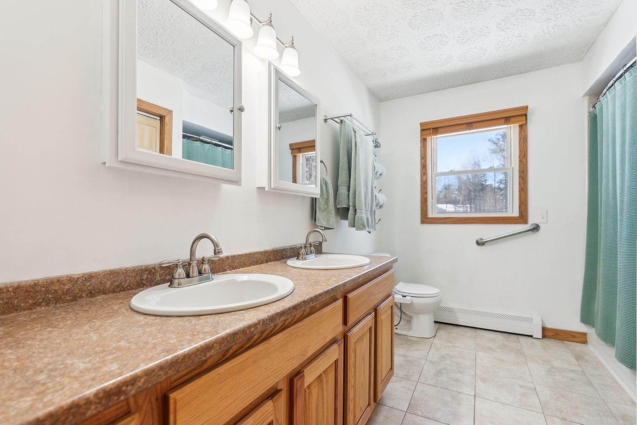 376 Pond Road Lewiston ME 04240