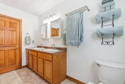 376 Pond Road Lewiston ME 04240