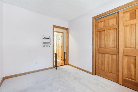 376 Pond Road Lewiston ME 04240