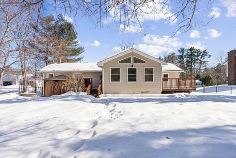 376 Pond Road Lewiston ME 04240