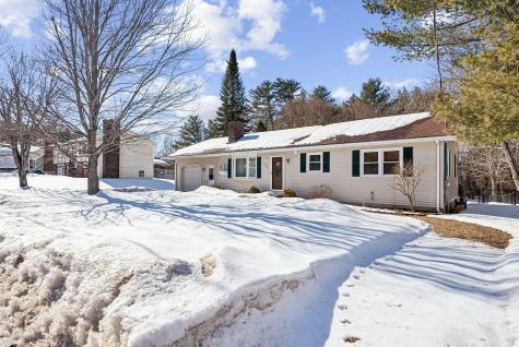 376 Pond Road Lewiston ME 04240