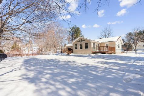 376 Pond Road Lewiston ME 04240