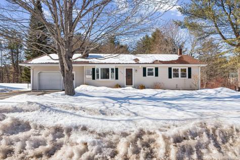 376 Pond Road Lewiston ME 04240