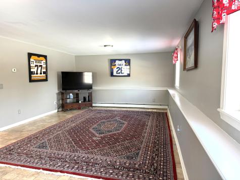 650 Hudson Road Glenburn ME 04401