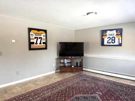 650 Hudson Road Glenburn ME 04401