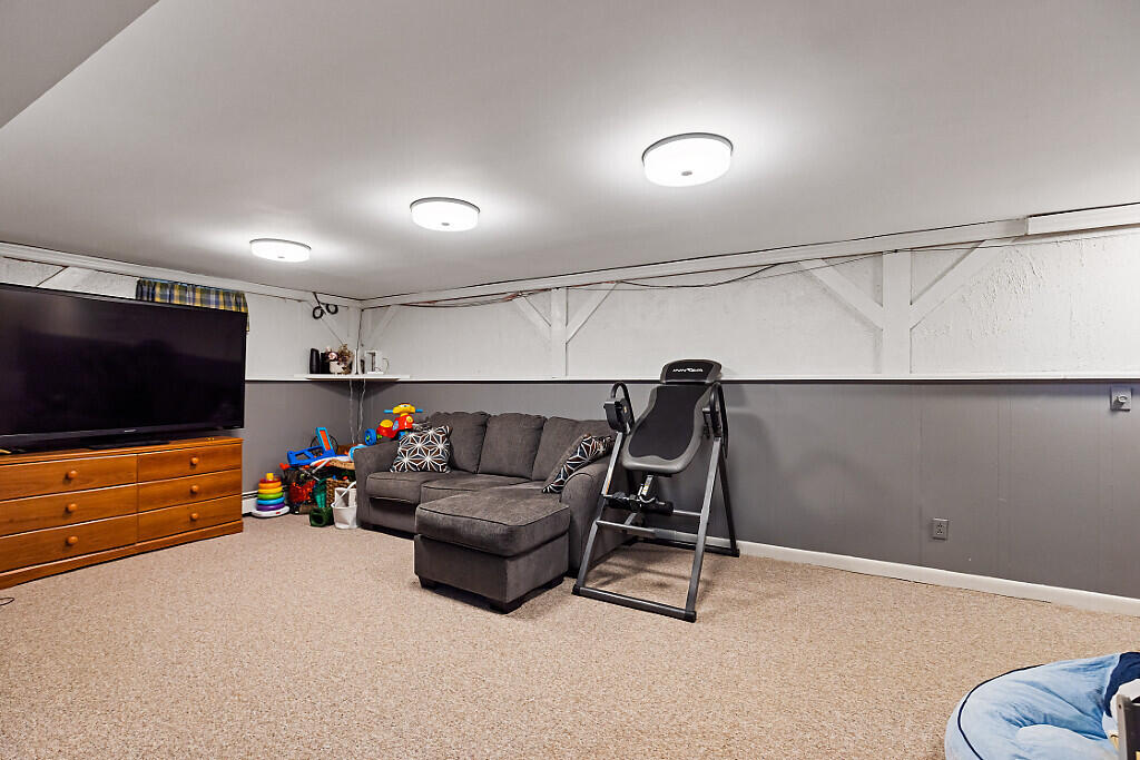 158 Bassett Road Winslow ME 04901