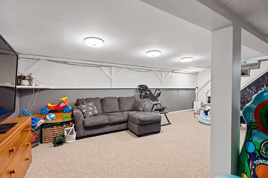 158 Bassett Road Winslow ME 04901