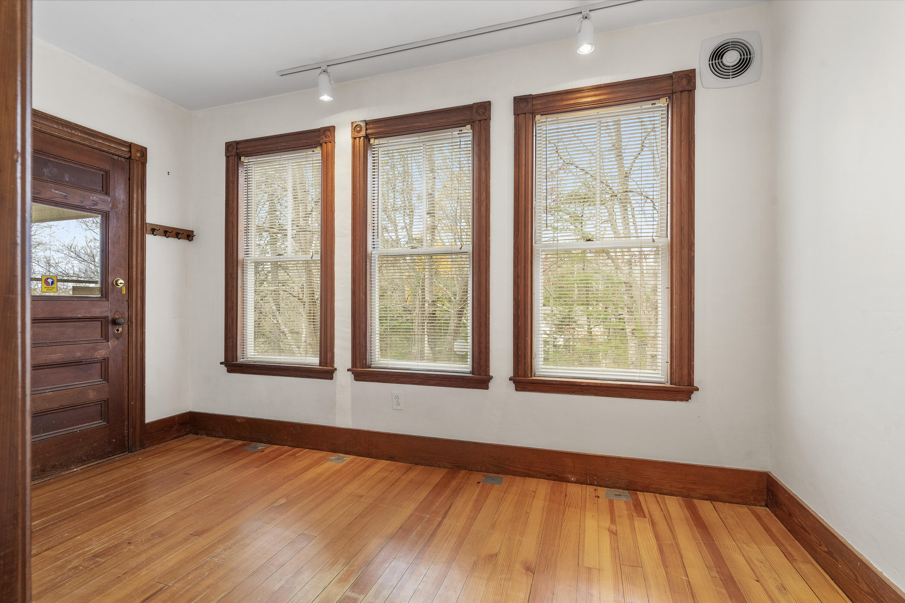 461 Hendricks Hill Road Southport ME 04576