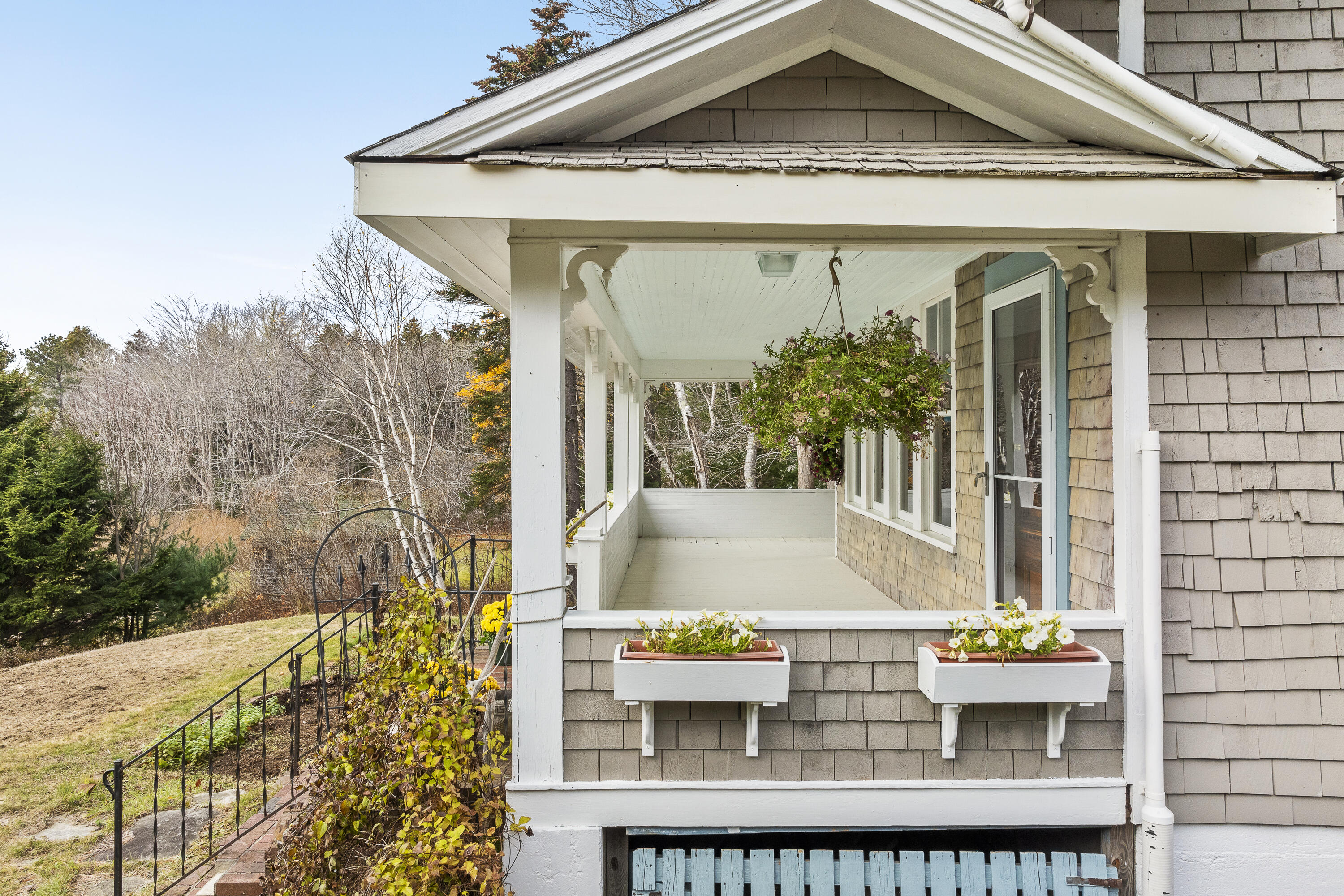 461 Hendricks Hill Road Southport ME 04576