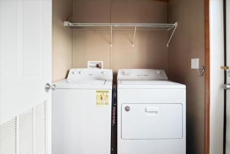 8 Young Avenue Brunswick ME 04011