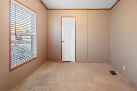 8 Young Avenue Brunswick ME 04011