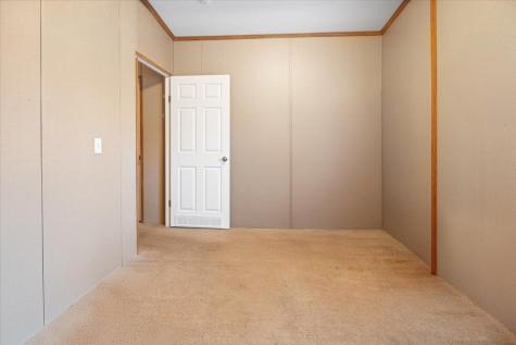 8 Young Avenue Brunswick ME 04011