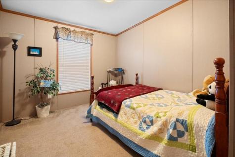 8 Young Avenue Brunswick ME 04011