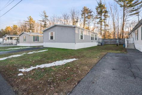 8 Young Avenue Brunswick ME 04011