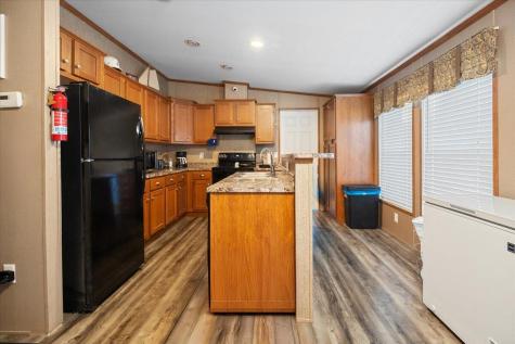 8 Young Avenue Brunswick ME 04011