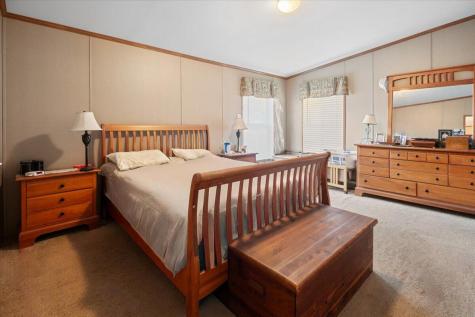 8 Young Avenue Brunswick ME 04011