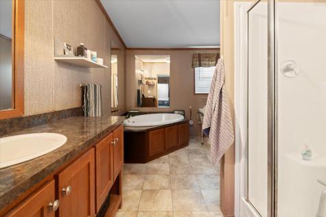 8 Young Avenue Brunswick ME 04011