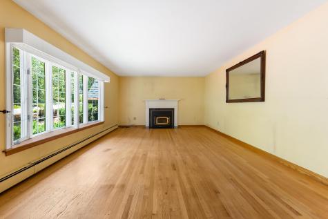 60 Boulder Drive Auburn ME 04210