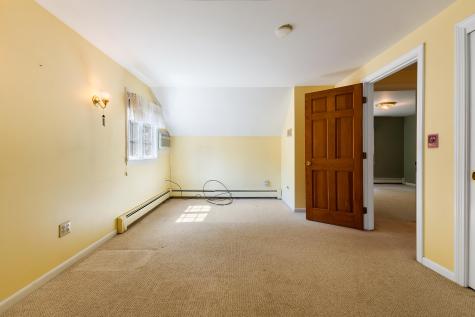 60 Boulder Drive Auburn ME 04210