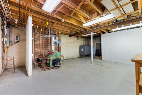 60 Boulder Drive Auburn ME 04210