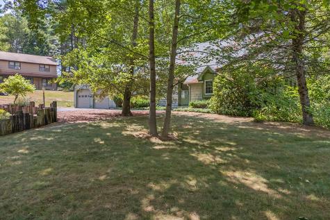 60 Boulder Drive Auburn ME 04210