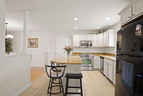 5 Izzy Lane Kittery ME 03904