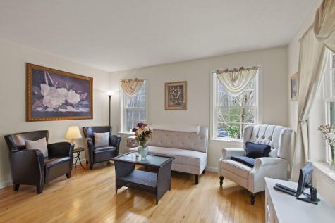 5 Izzy Lane Kittery ME 03904