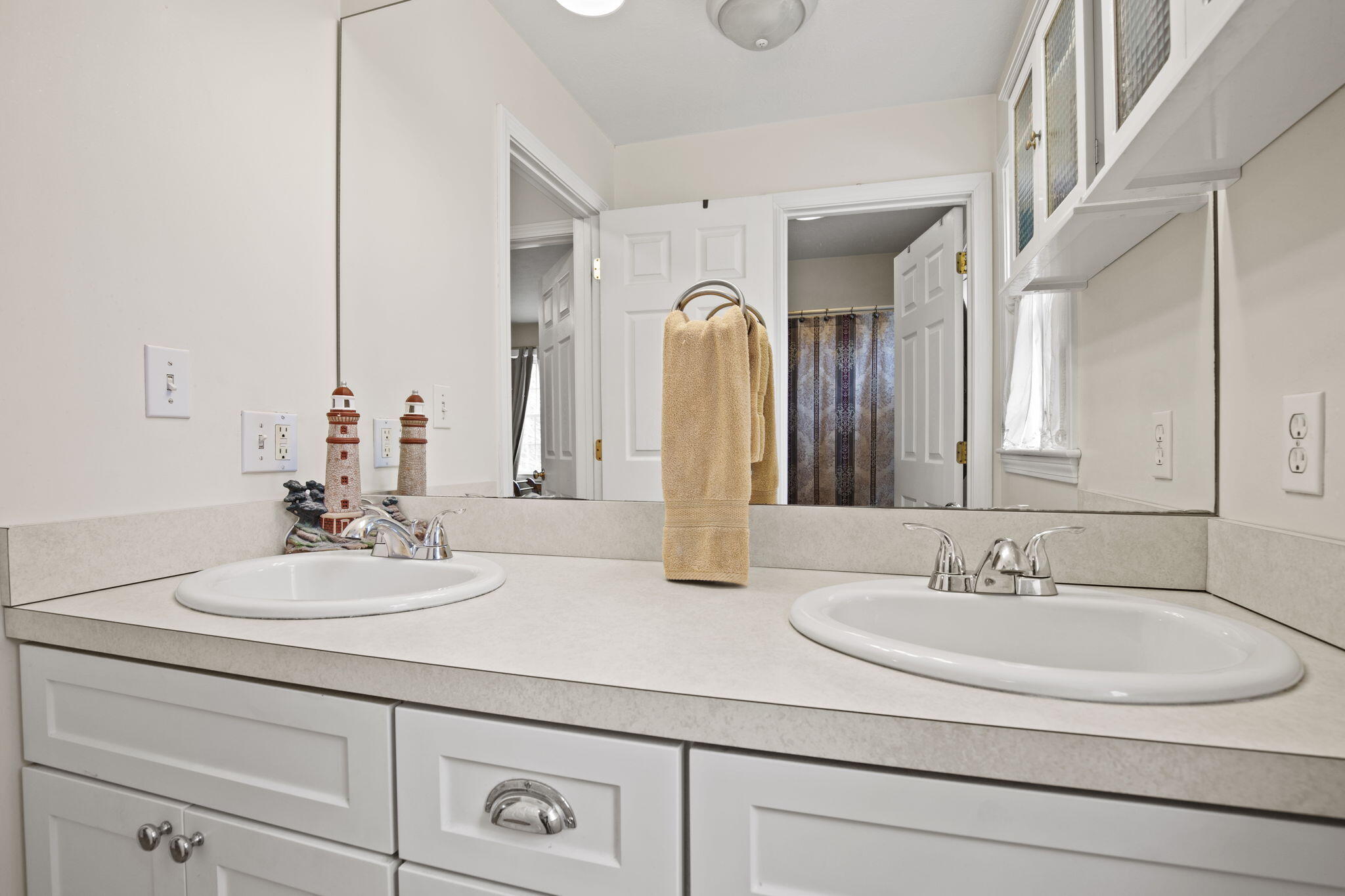 5 Izzy Lane Kittery ME 03904