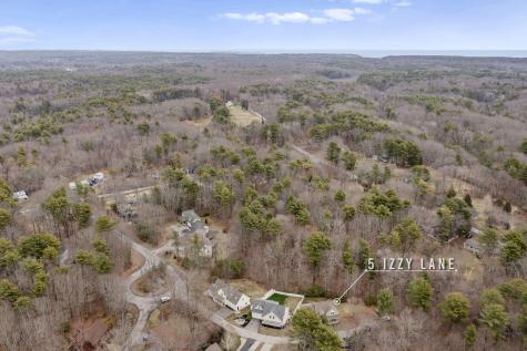 5 Izzy Lane Kittery ME 03904