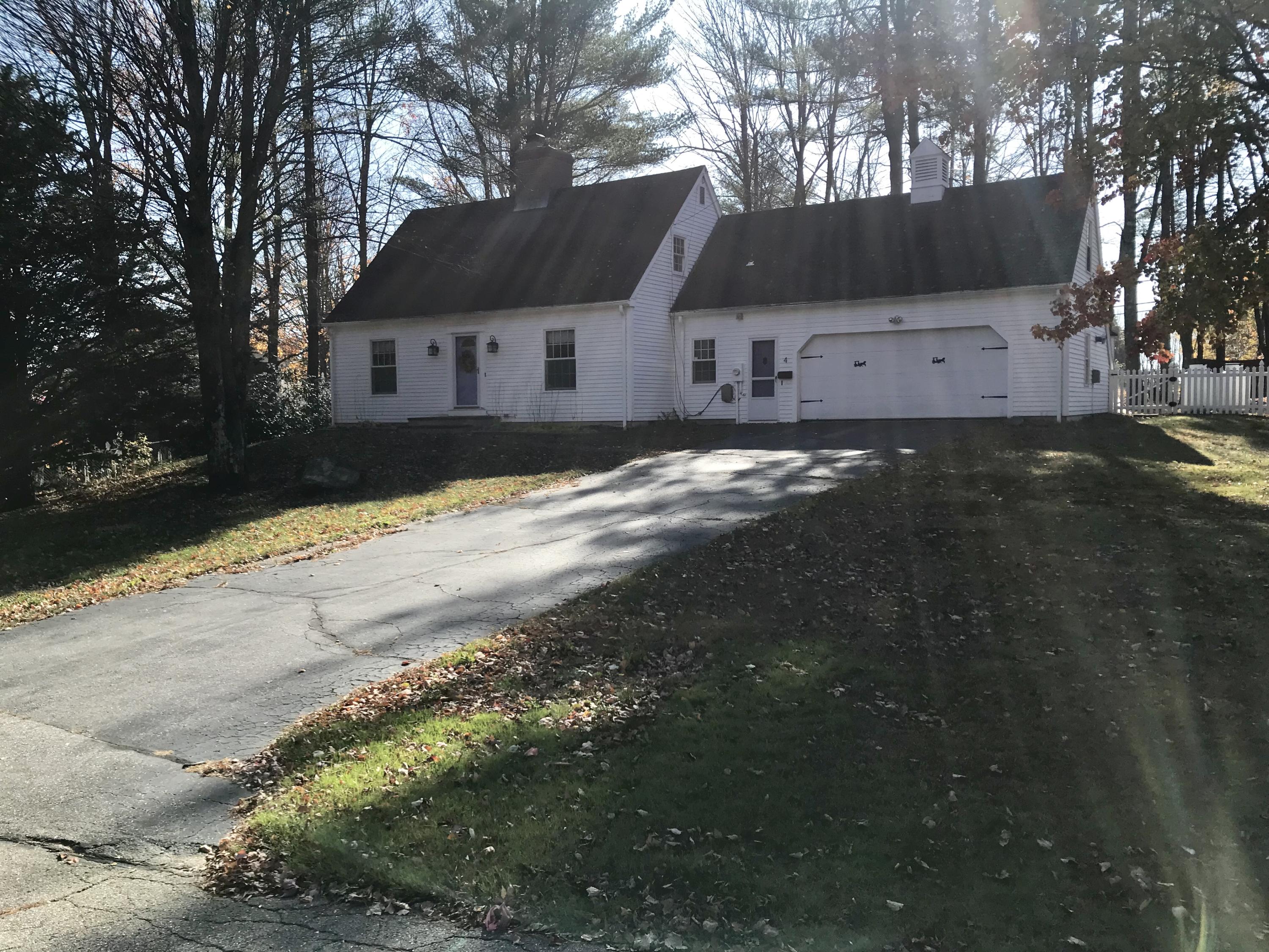 4 Woodside Drive Lewiston ME 04240