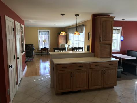 4 Woodside Drive Lewiston ME 04240