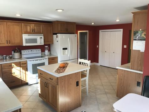 4 Woodside Drive Lewiston ME 04240