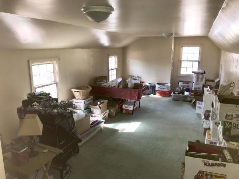 4 Woodside Drive Lewiston ME 04240