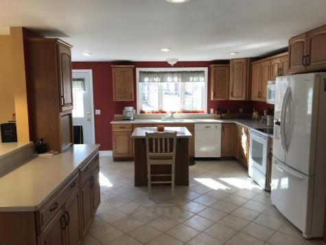 4 Woodside Drive Lewiston ME 04240