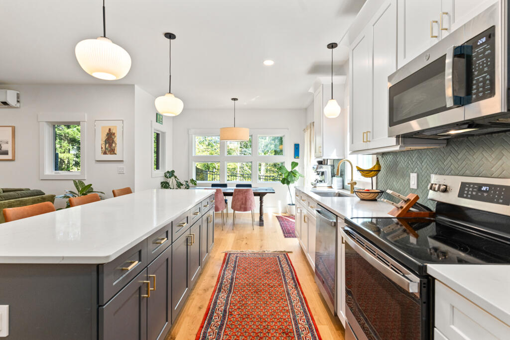 144 Moody Road Brunswick ME 04011