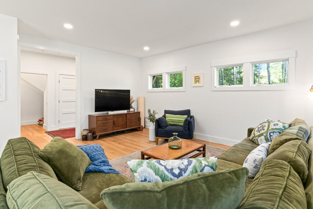 144 Moody Road Brunswick ME 04011