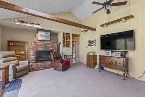 186 Clay Hill Road York ME 03902